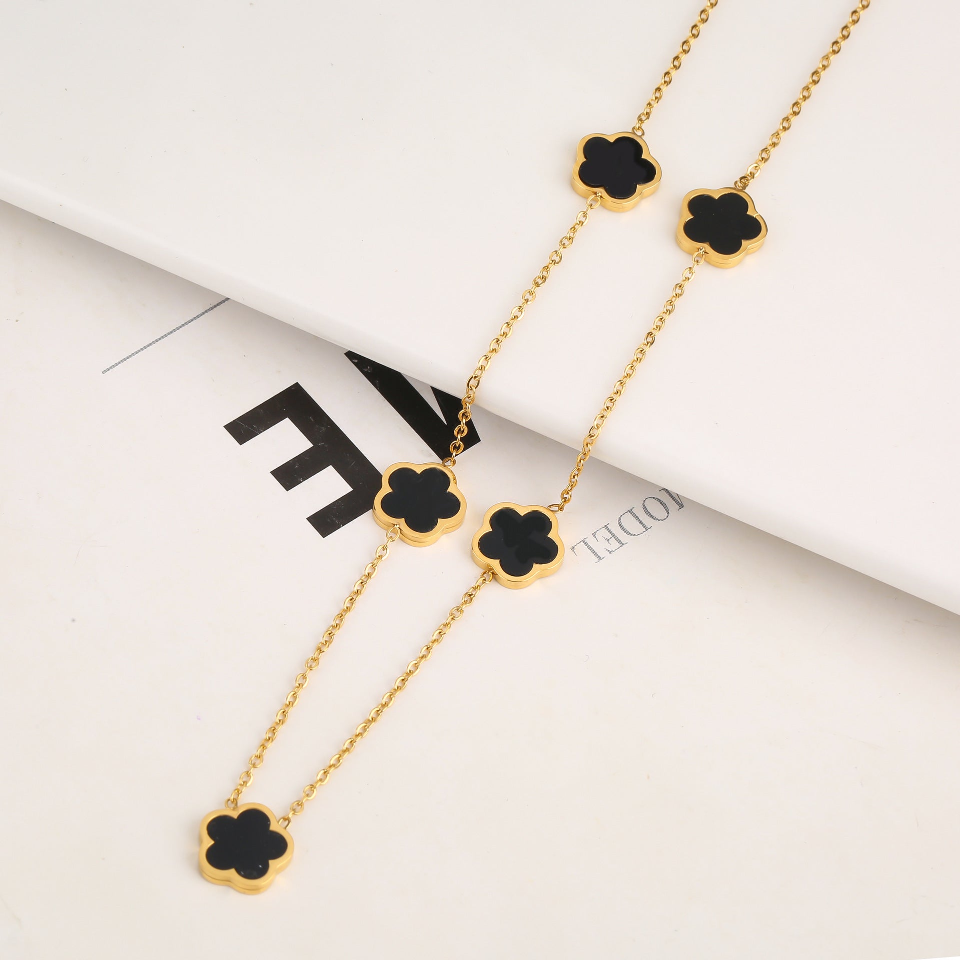 Set of Clover Bracelet, Necklace and Earring - BBKaddo